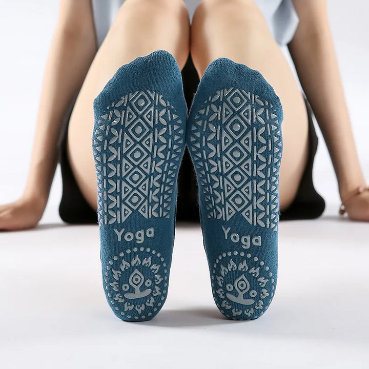 YOGA SOCKS, PILATES AND OTHER EXERCISES